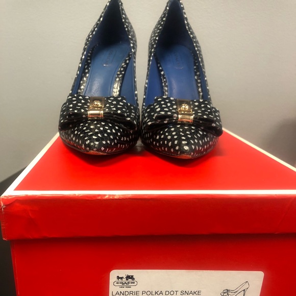 Coach faux snake polka dot heels size 6 - Picture 4 of 5